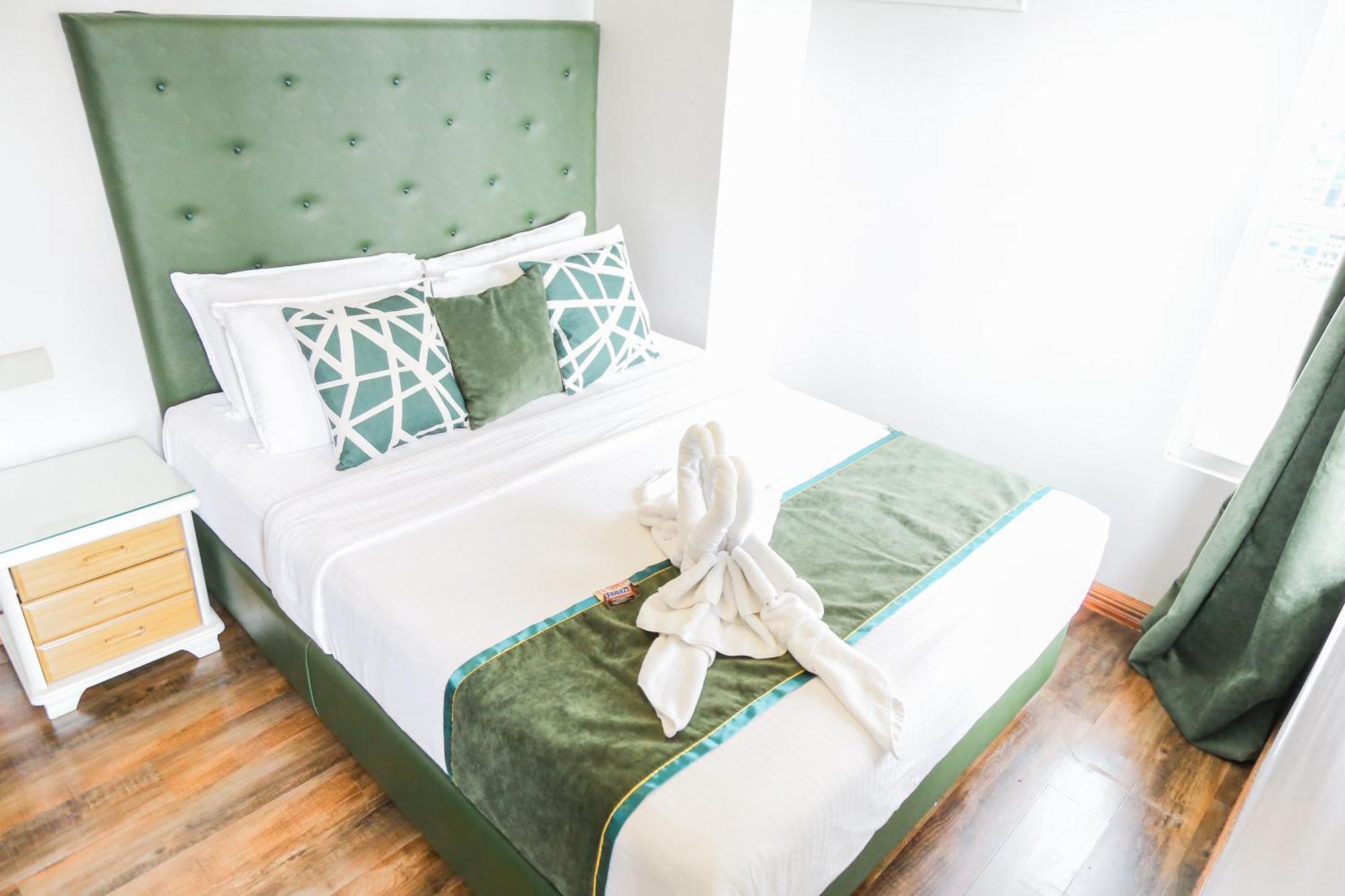 Pacific Bay Grand Suites Маніла Екстер'єр фото