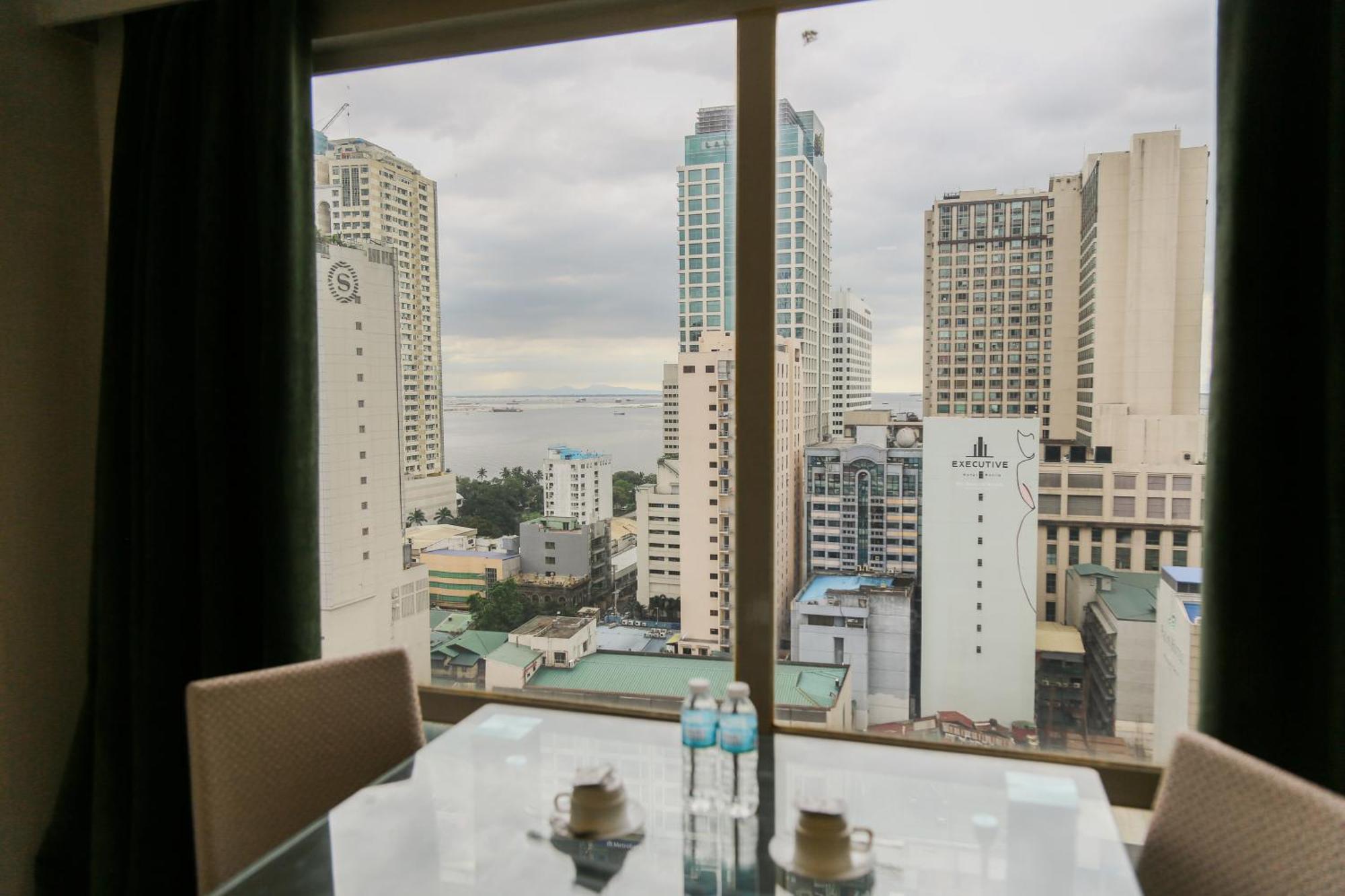 Pacific Bay Grand Suites Маніла Екстер'єр фото